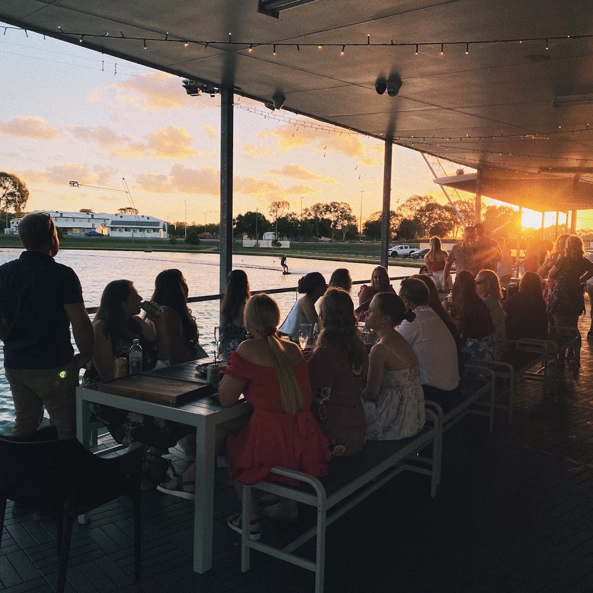 Lakeside Cafe and Sunset Bar, photo 2