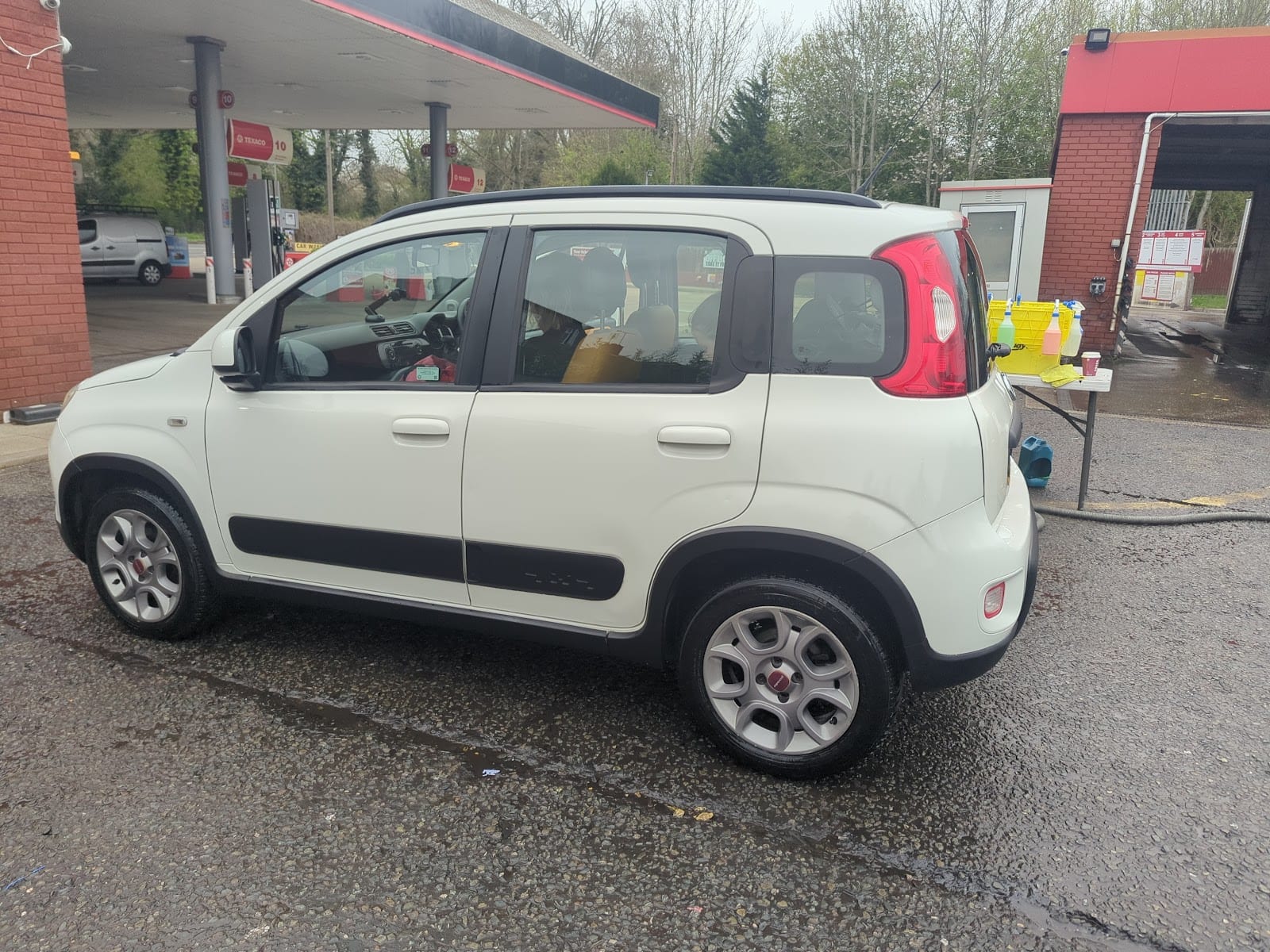 A1081 Express Car Wash, photo 2