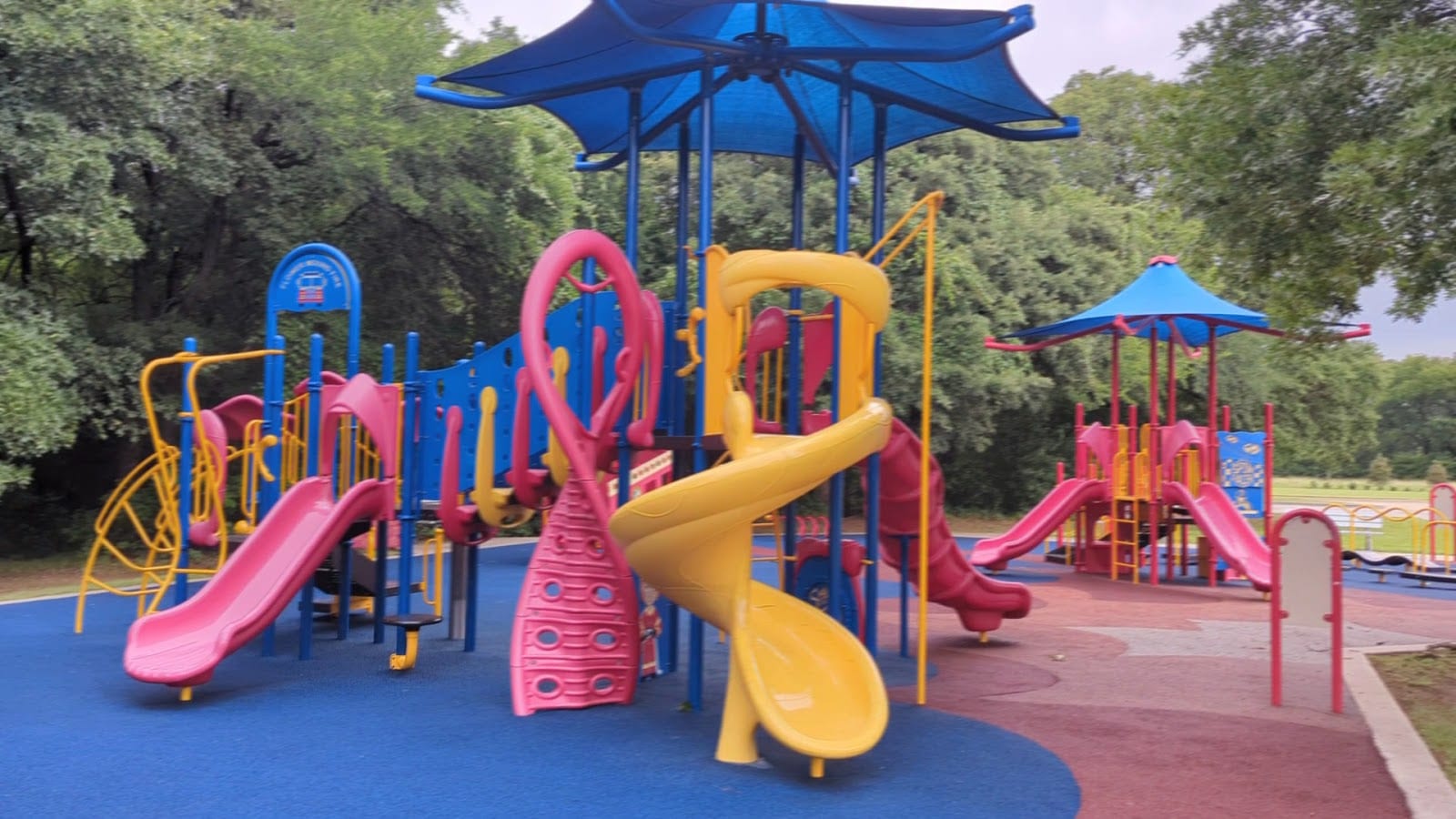 Gaston Park, photo 2
