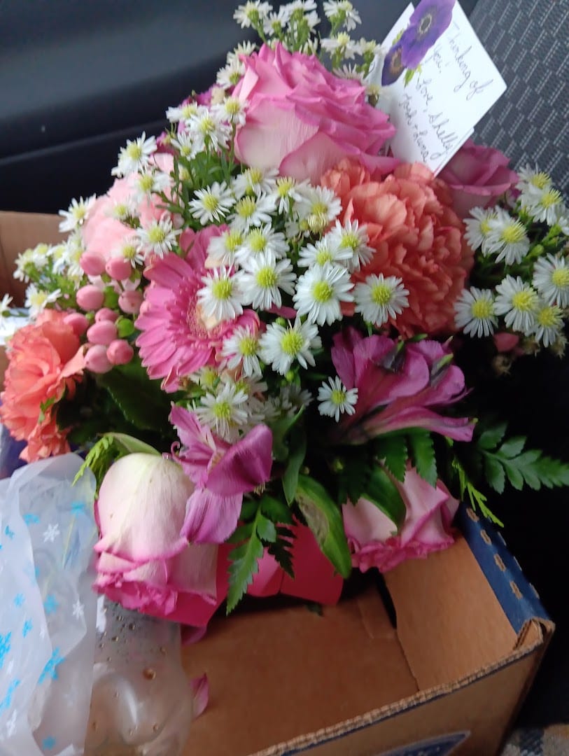 Lakeside Florist LLC - Local Family Owned, photo 4