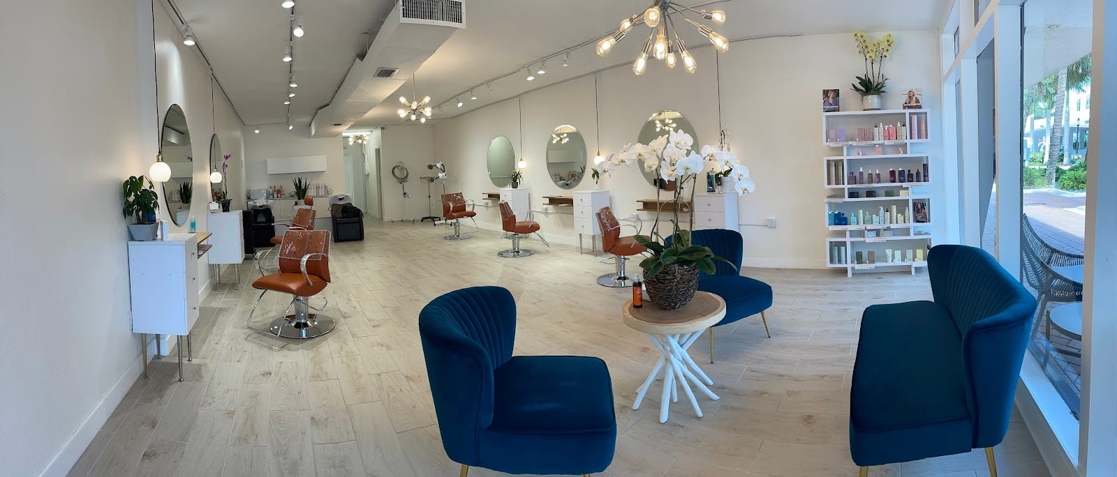 Von Hartsfield Salon
