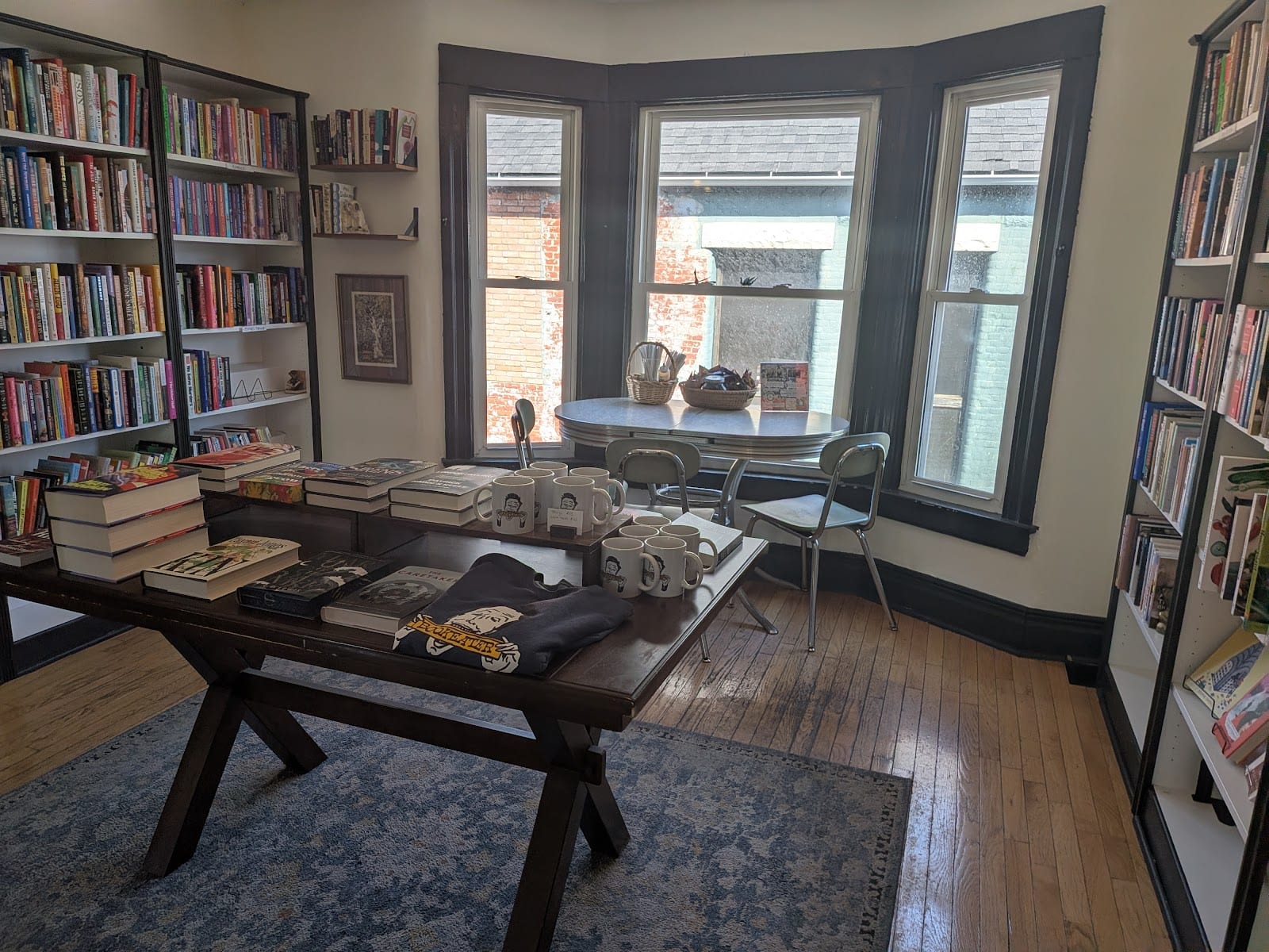 Bookeater, photo 2