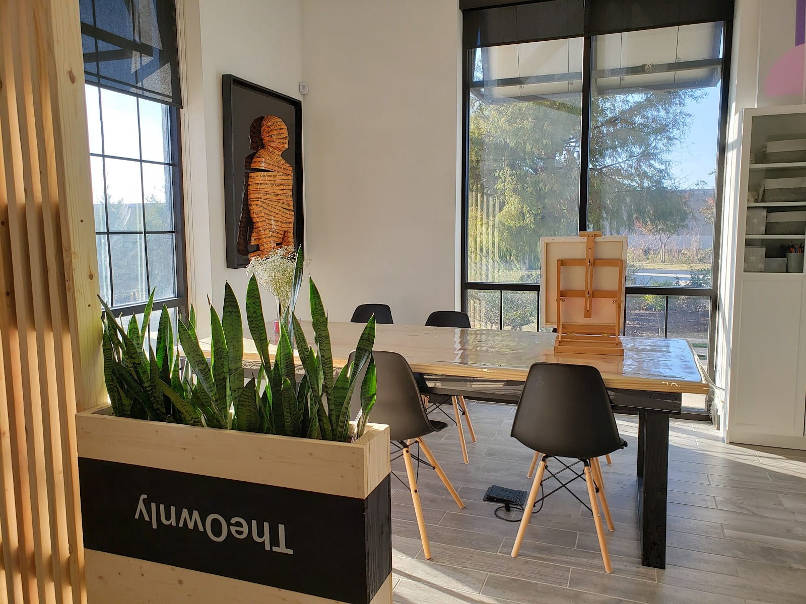 Art studio TheOwnly