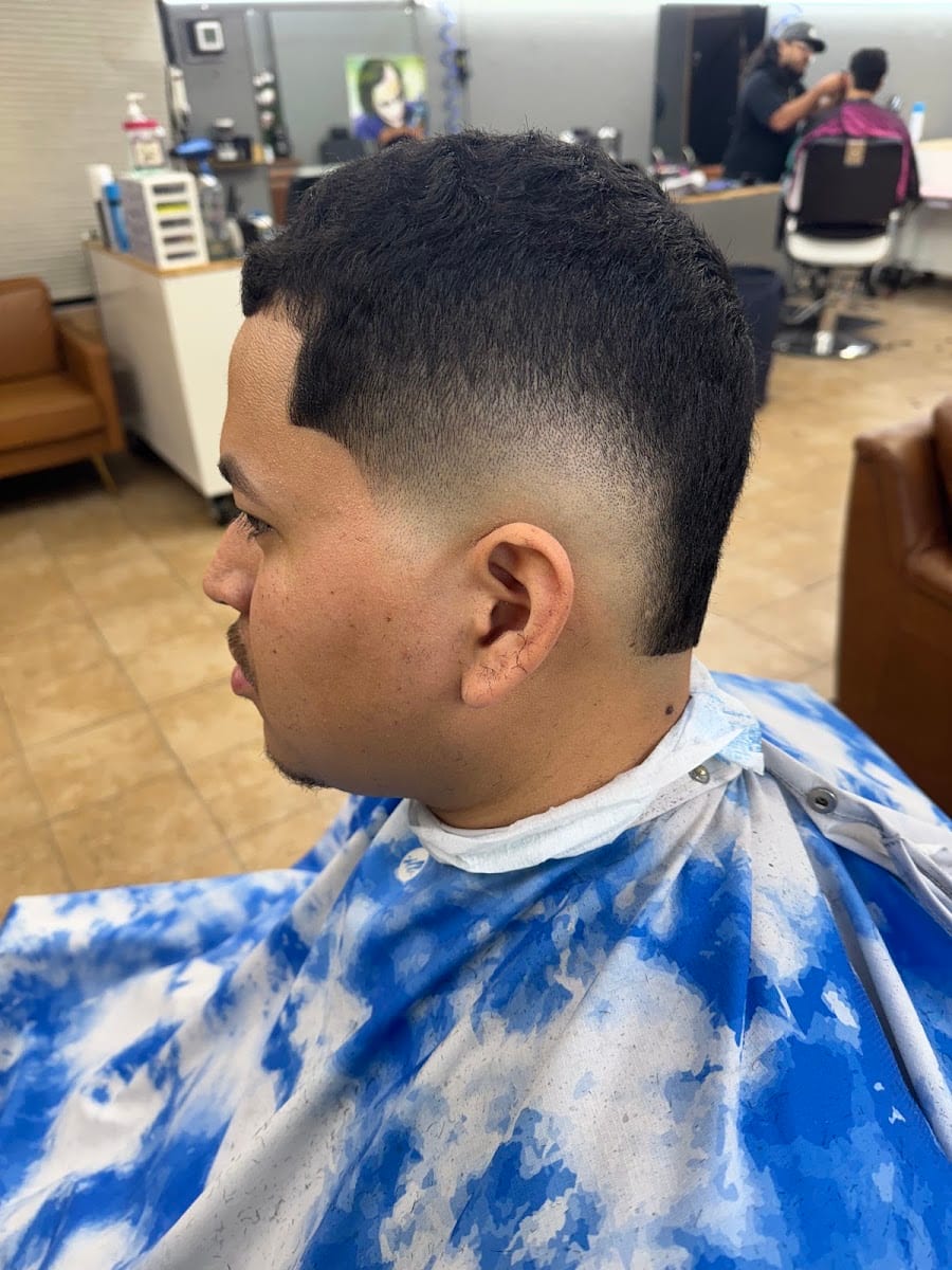 17 Barbershop, photo 3