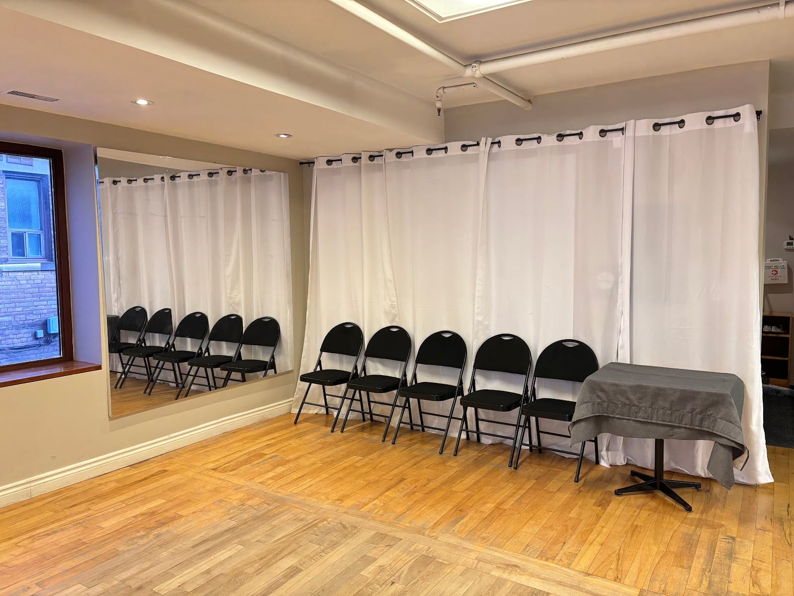 Dance Annex - Studio 527