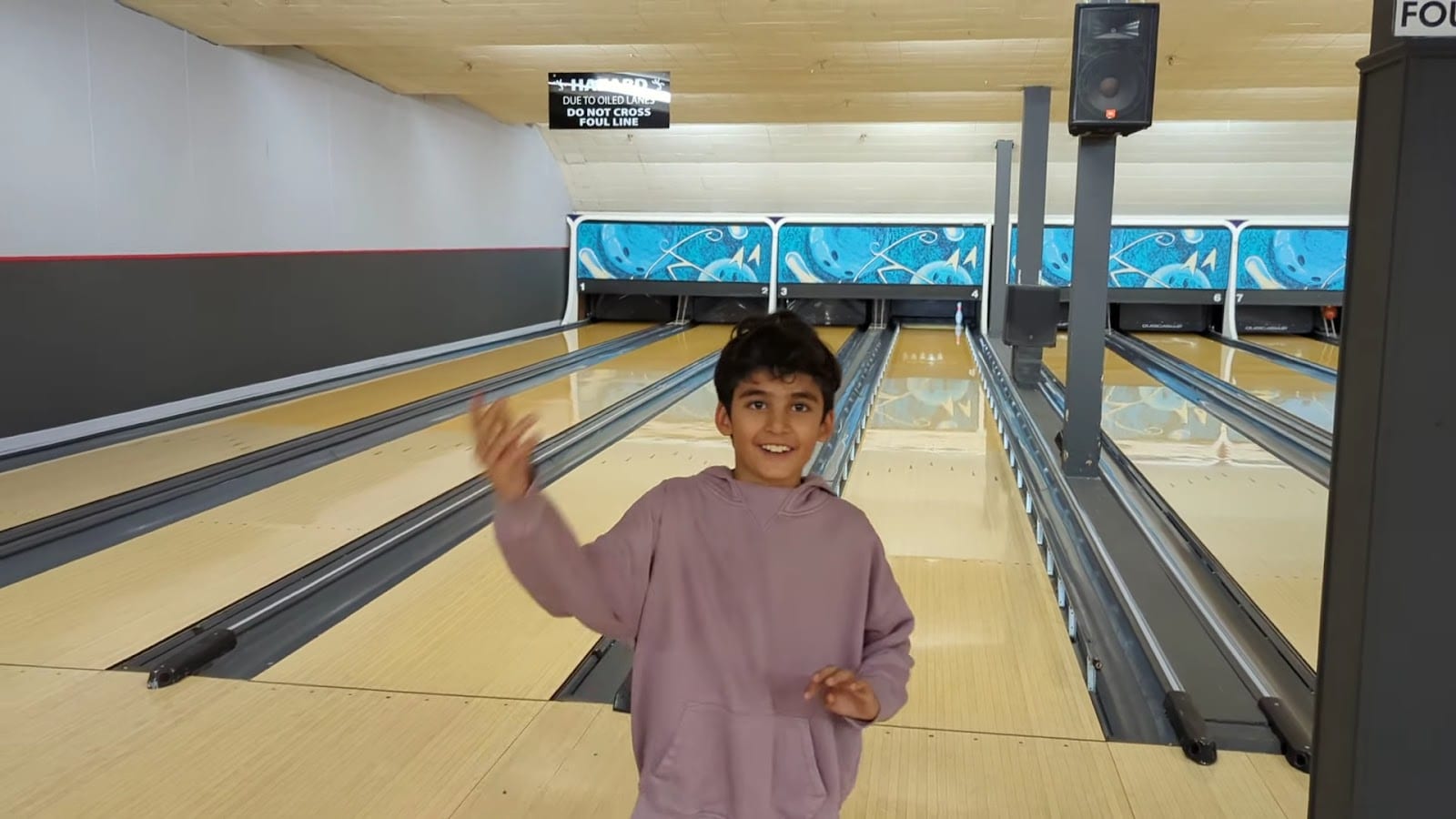 Bowlerama Rexdale, photo 3