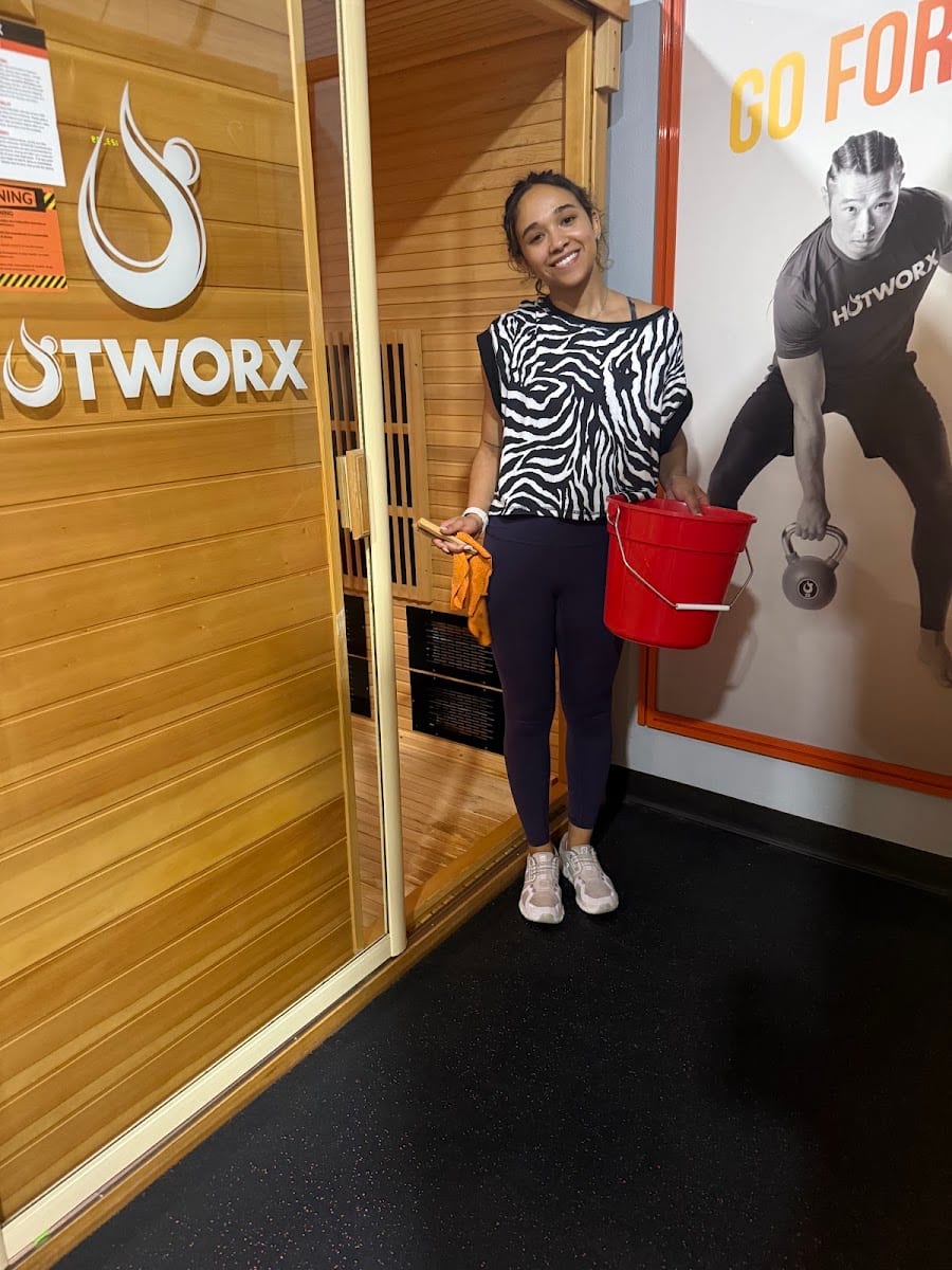 HOTWORX - Lubbock, TX - South Indiana