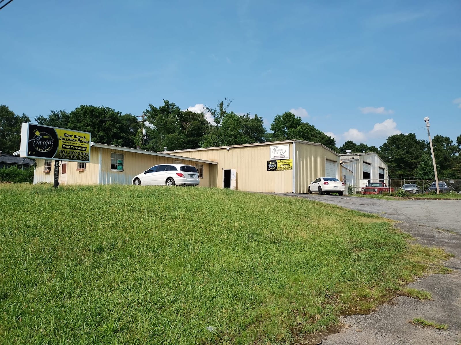 VARGAS BODY SHOP collision repair