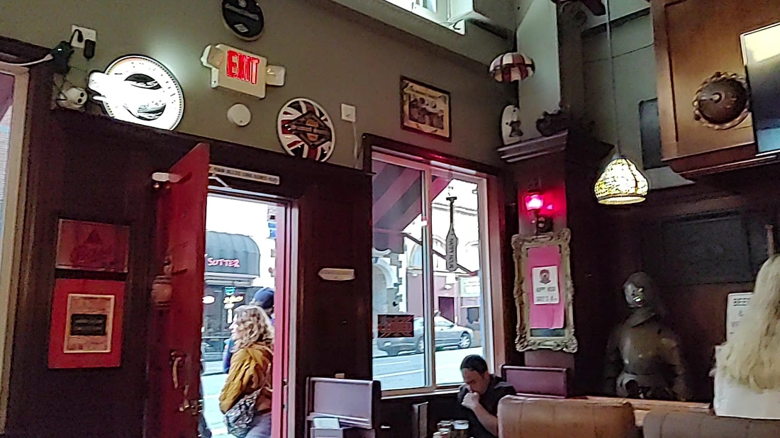 Sutter Pub & Restaurant, photo 3