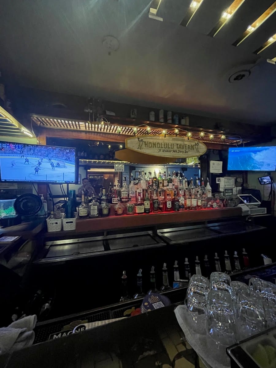 Honolulu Tavern, photo 3