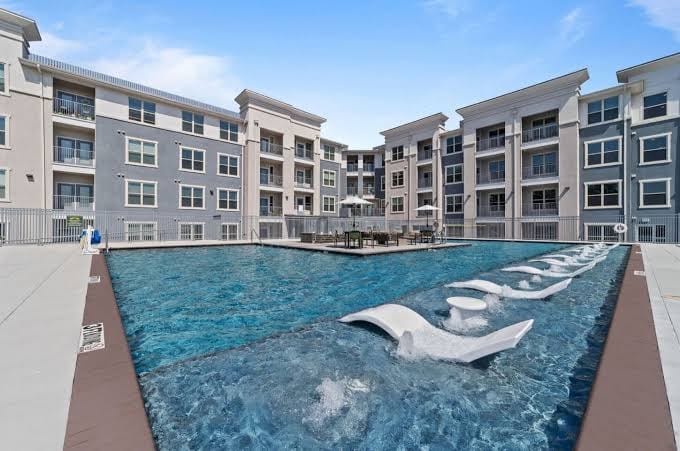 Landing | Spectacular 1BD, Courtyard, Gym