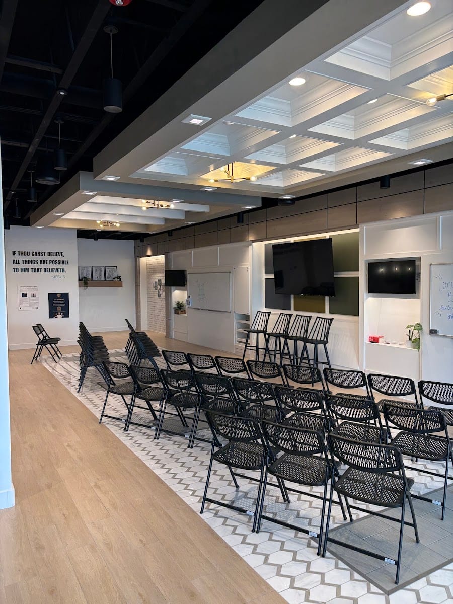 BUILD, photo 3