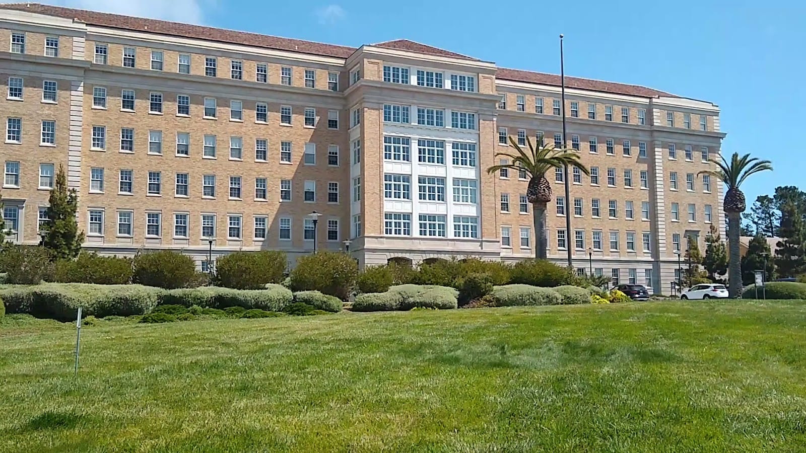 The Presidio Landmark, photo 2
