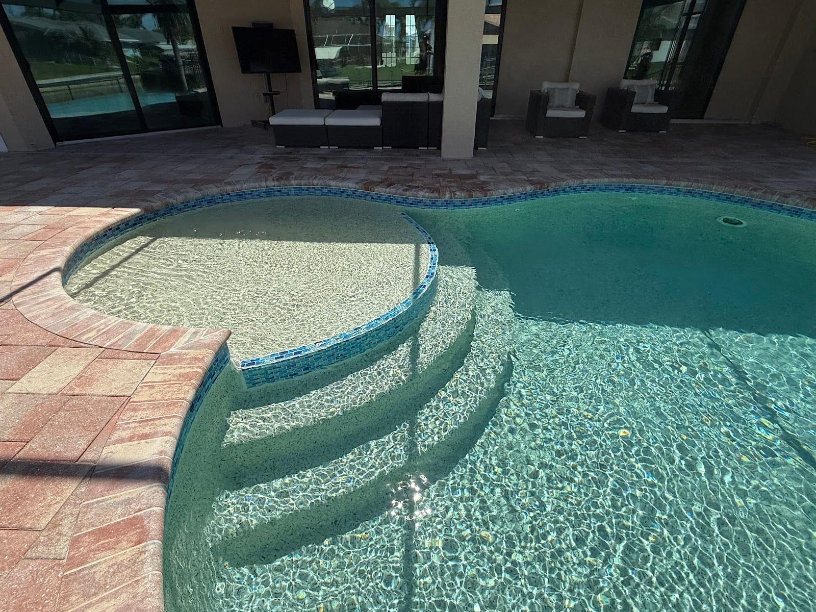 Amazing pools and pavers inc
