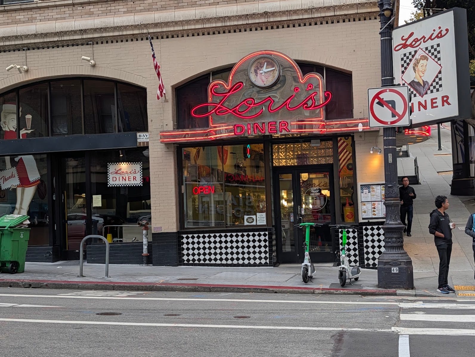 Lori's Diner