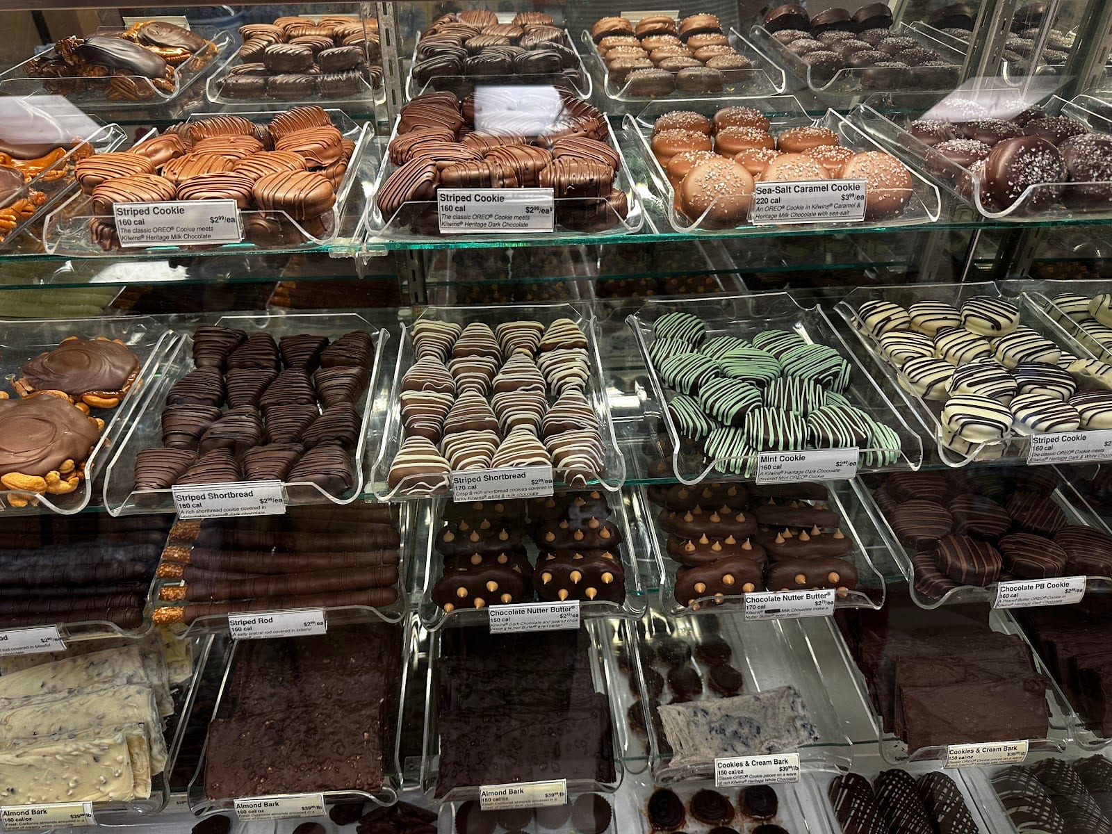 Kilwins Ice Cream - Chocolate - Fudge, photo 4