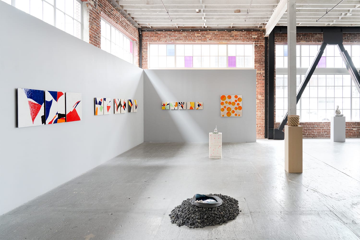 Gallery 16, photo 3