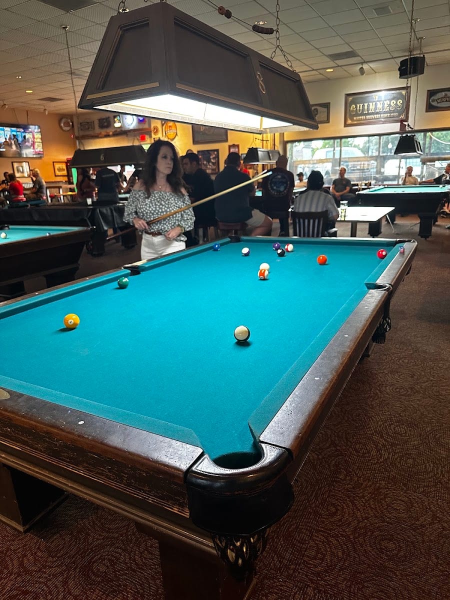 Billco's Billiards and Darts