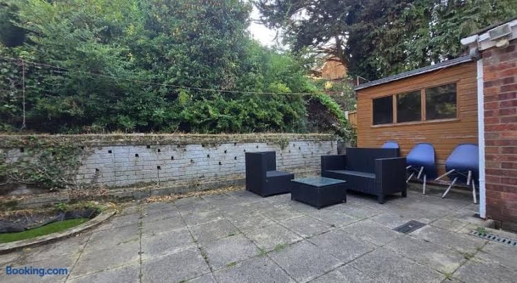 Near UEA & Hospital | Free Parking + Home Gym