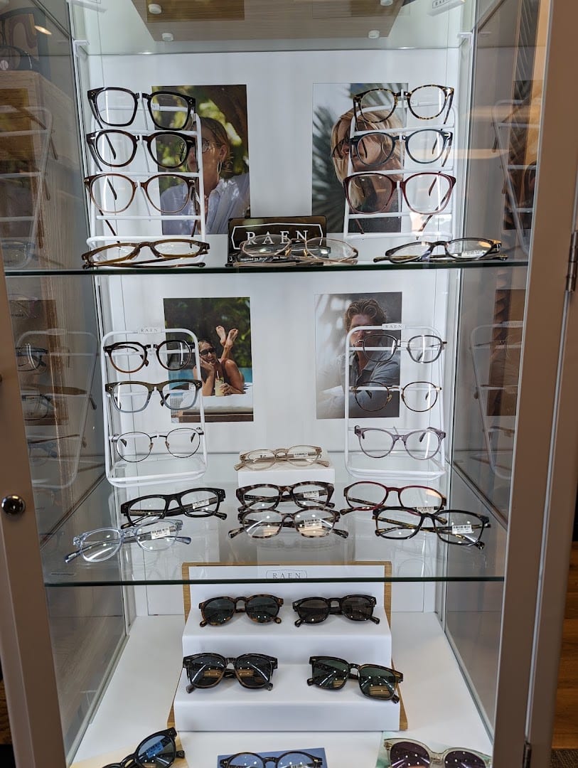Advanced EyeCare Centers Centennial: Fincher Randolph E OD, photo 4