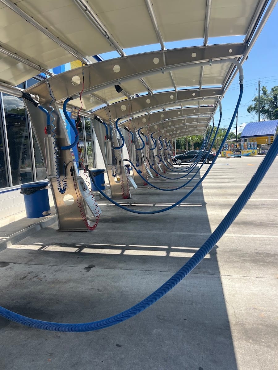 Big Tuna Express Car Wash, photo 3