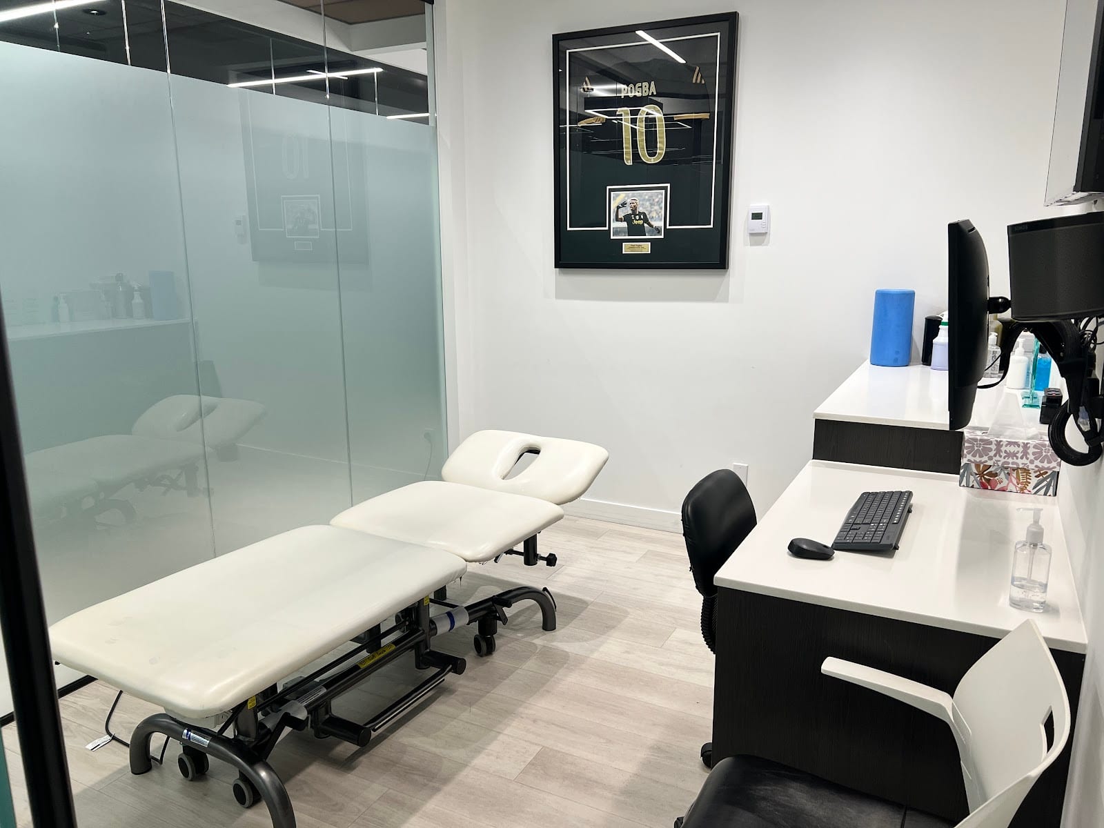 Dr Ken Nakamura Downtown Toronto Chiropractor, photo 2