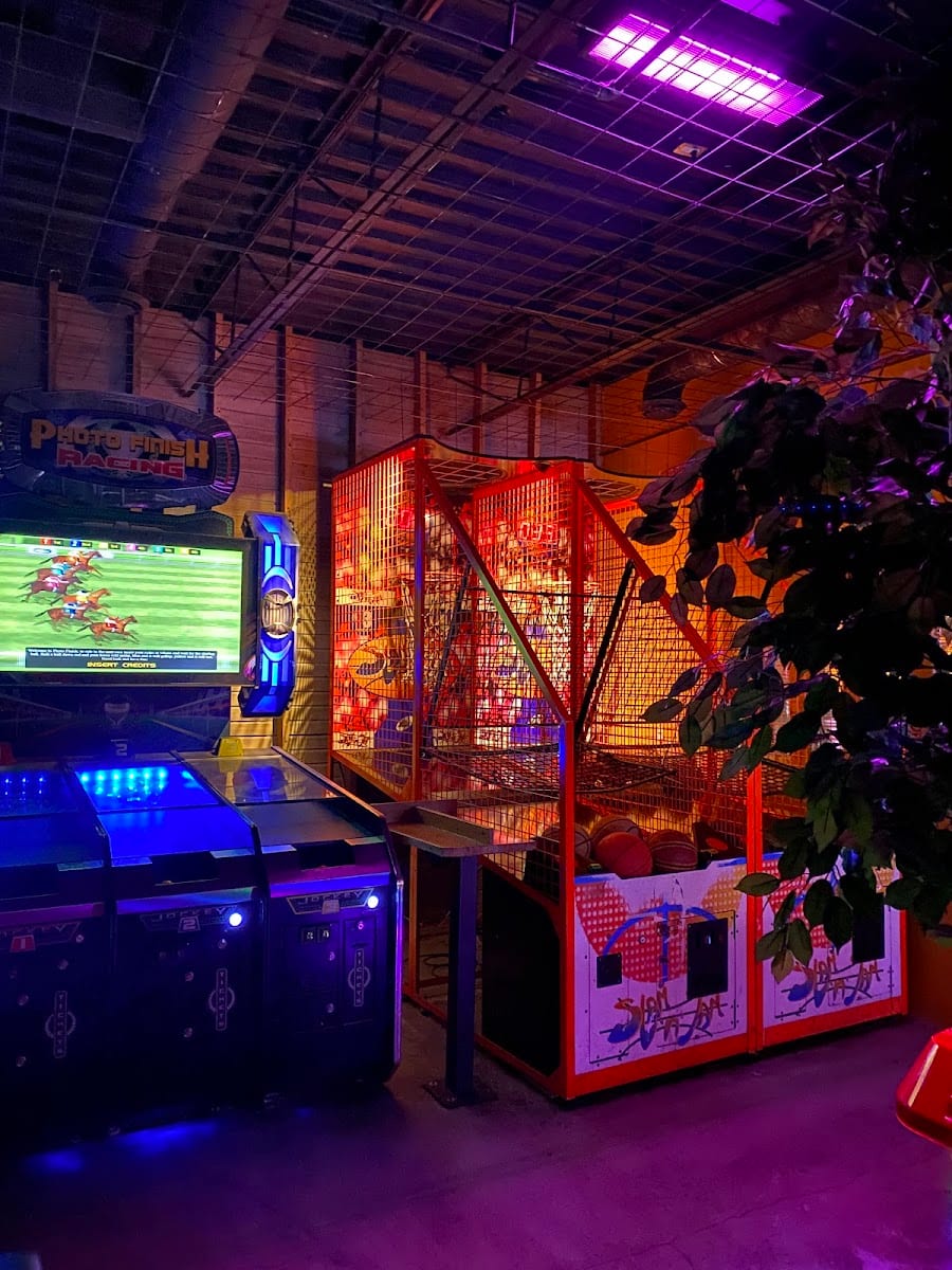 Midnight Arcade, photo 3