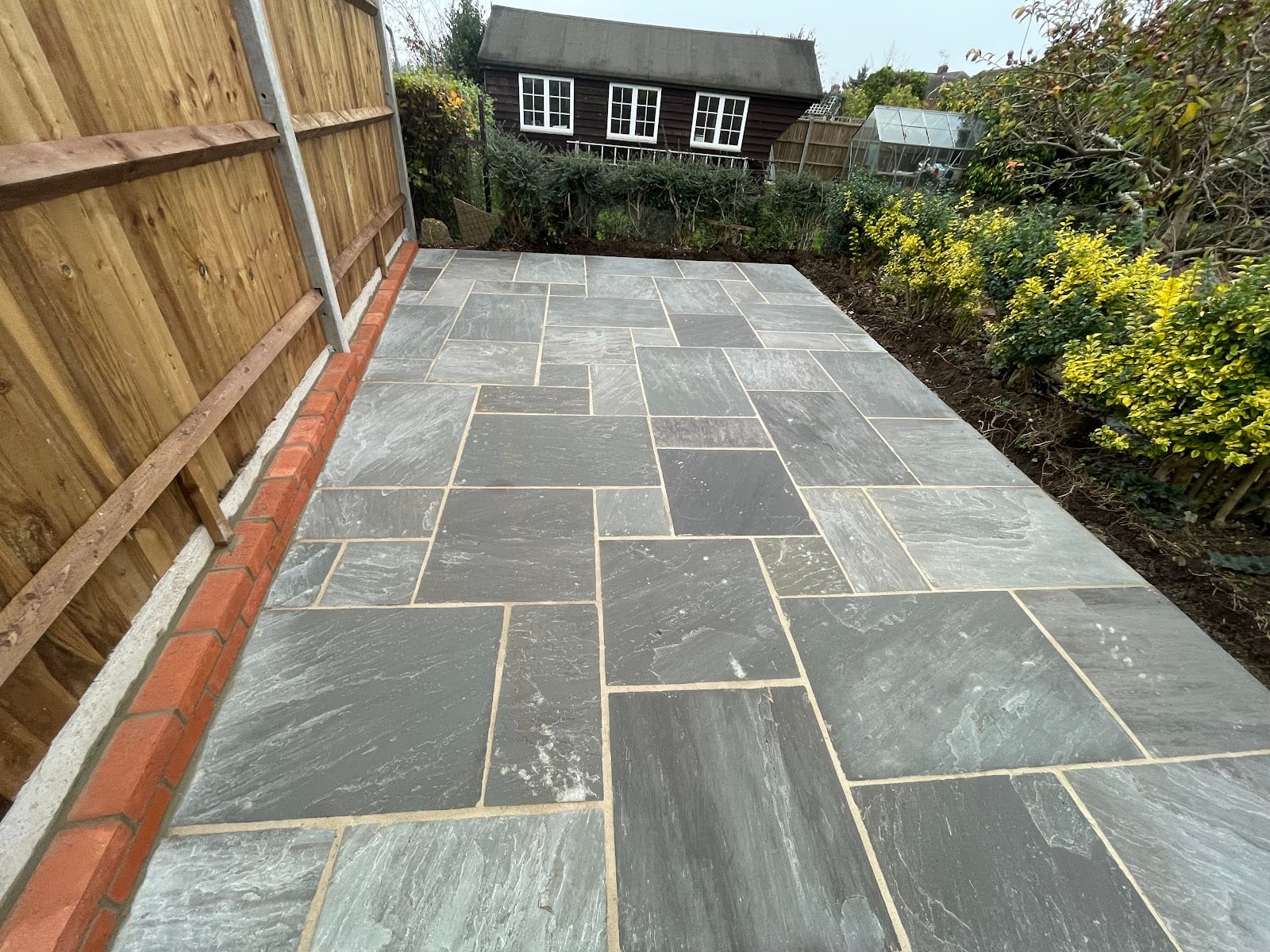 CR fencing and landscapes ltd