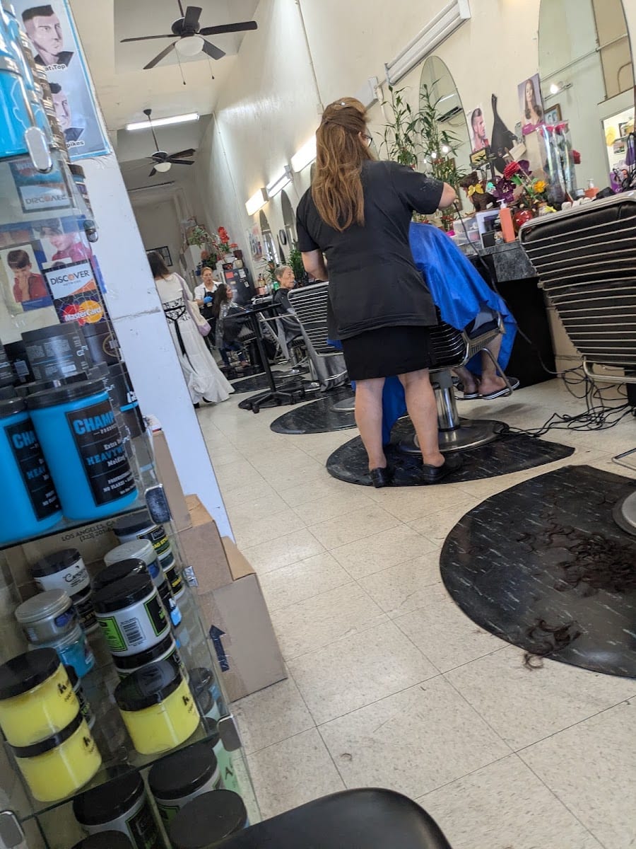 Elma's Beauty Salon