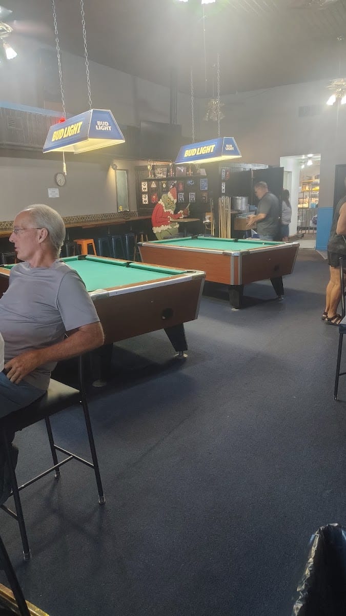 Sully’s Bar & Grill