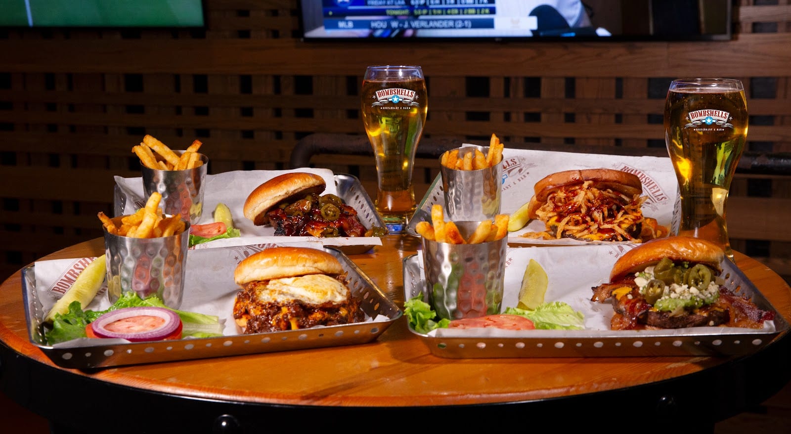 Bombshells Restaurant & Bar, photo 4