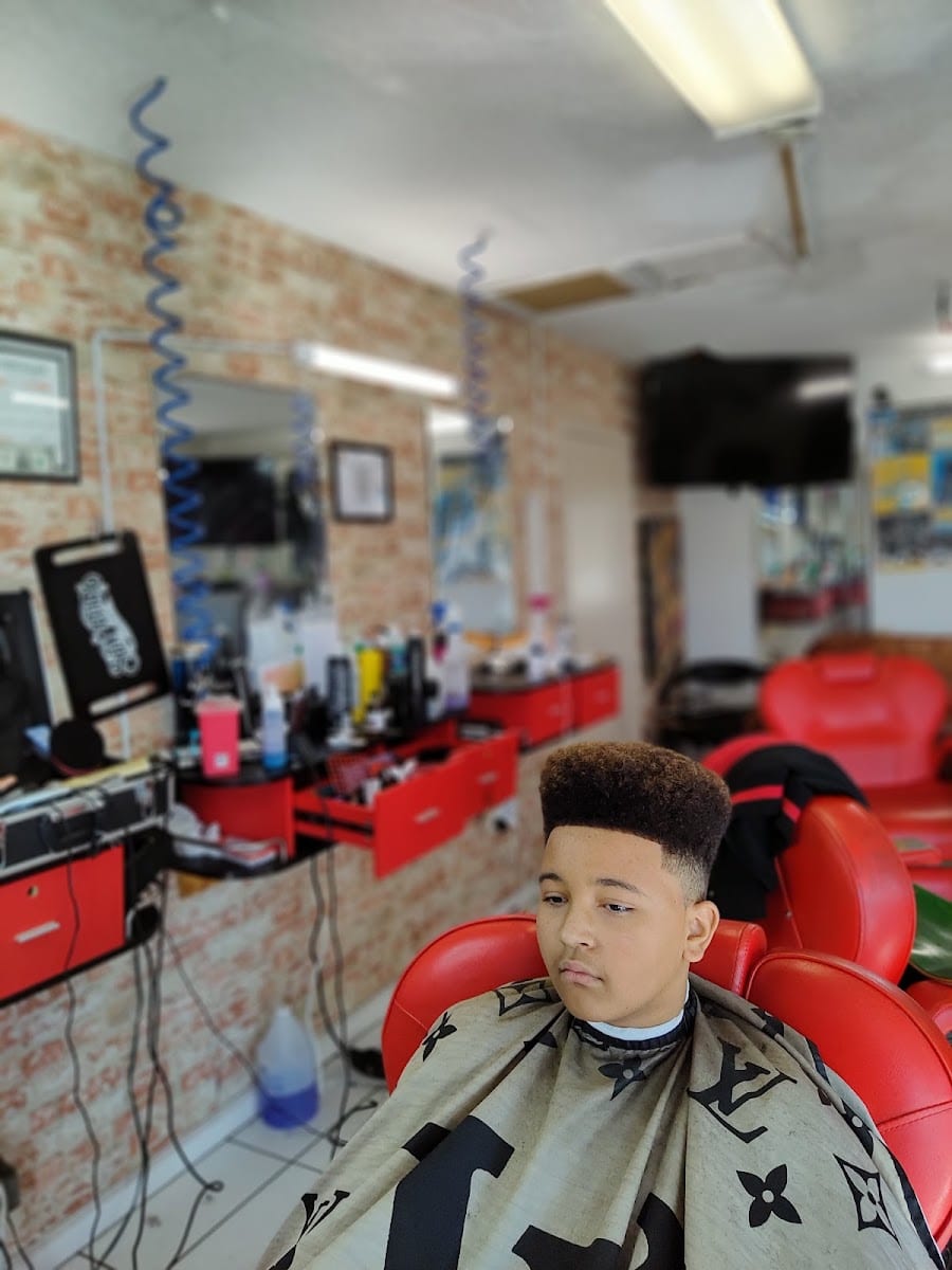 Cool Lines Barbershop, photo 4