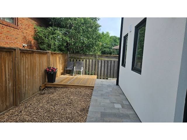 Large 2bdr 2wshr, private terrace, gym, sauna, garage