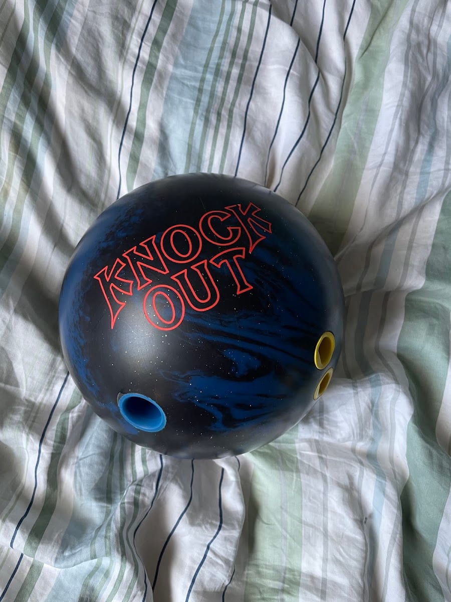 900 Bowling Pro Shop, photo 4