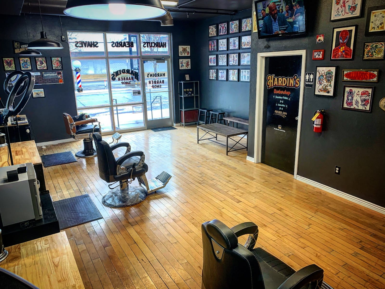 Hardin's Barbershop