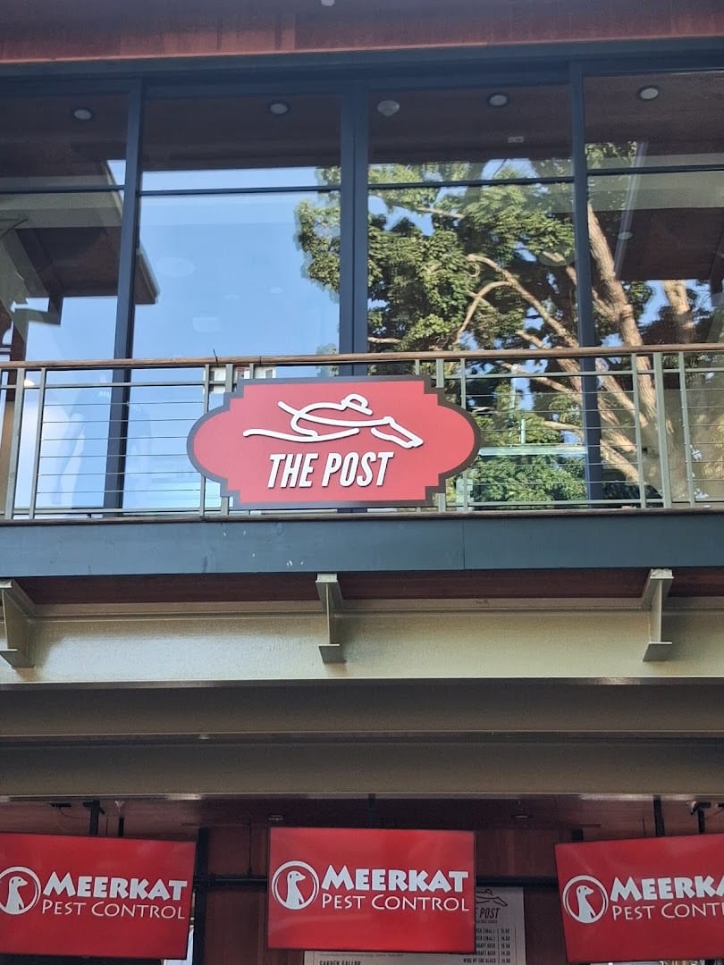 Post Bar at Saratoga Race Course