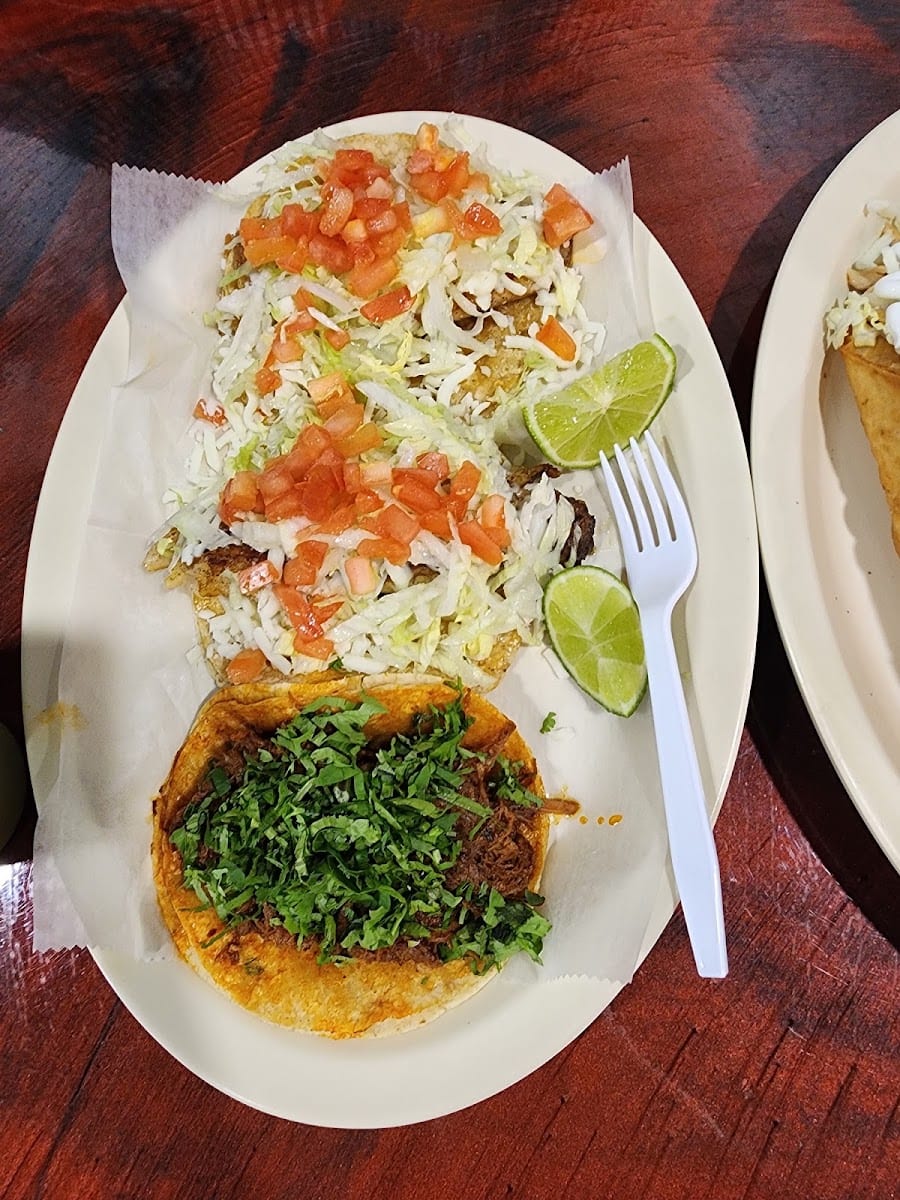 The Famous Taco – Jefferson Blvd