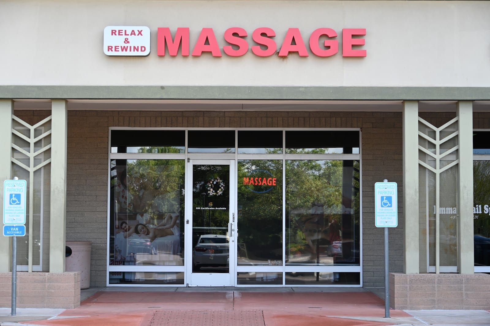 Relax and Rewind Massage, photo 3