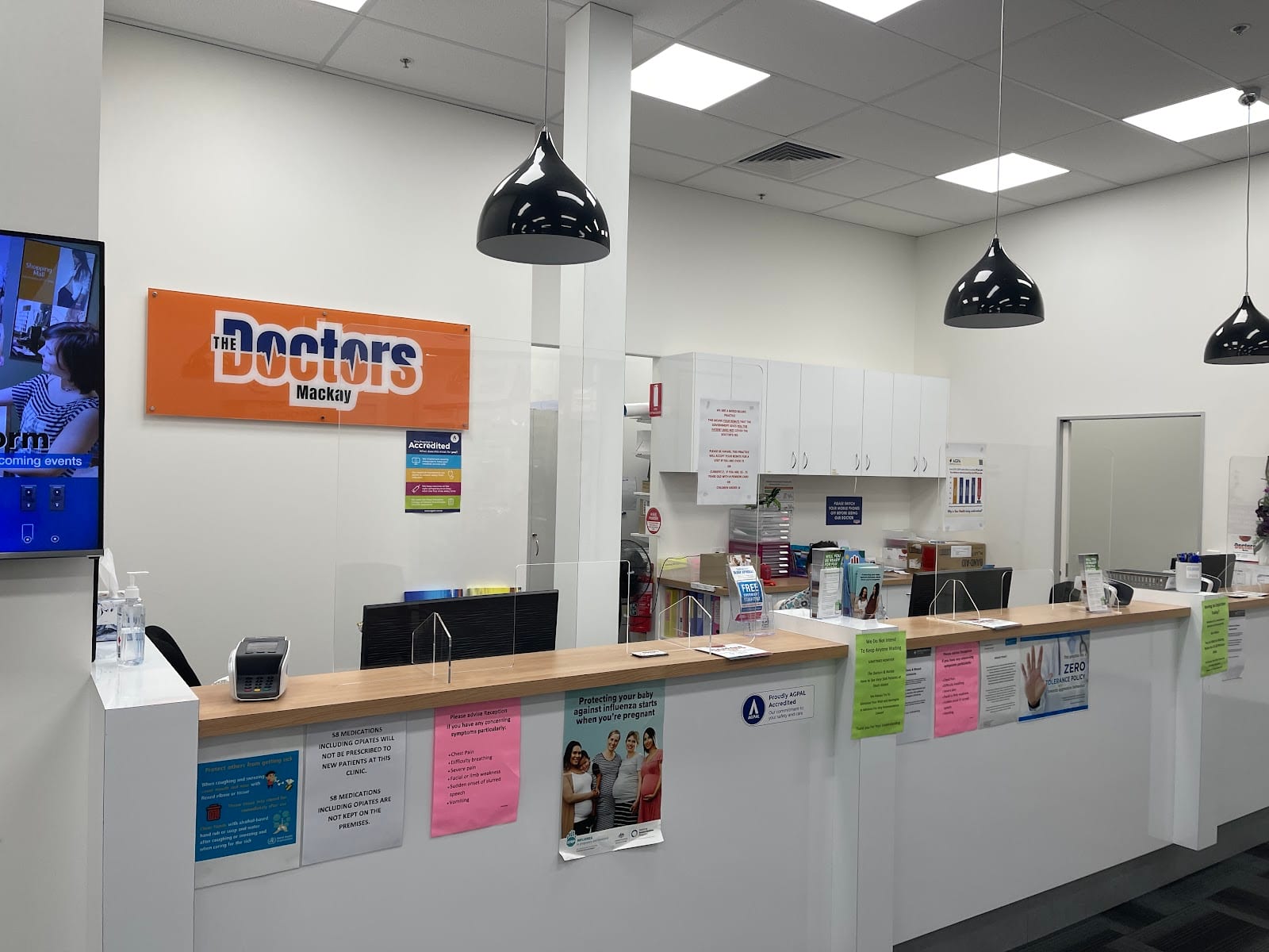 The Doctors Mackay, photo 2