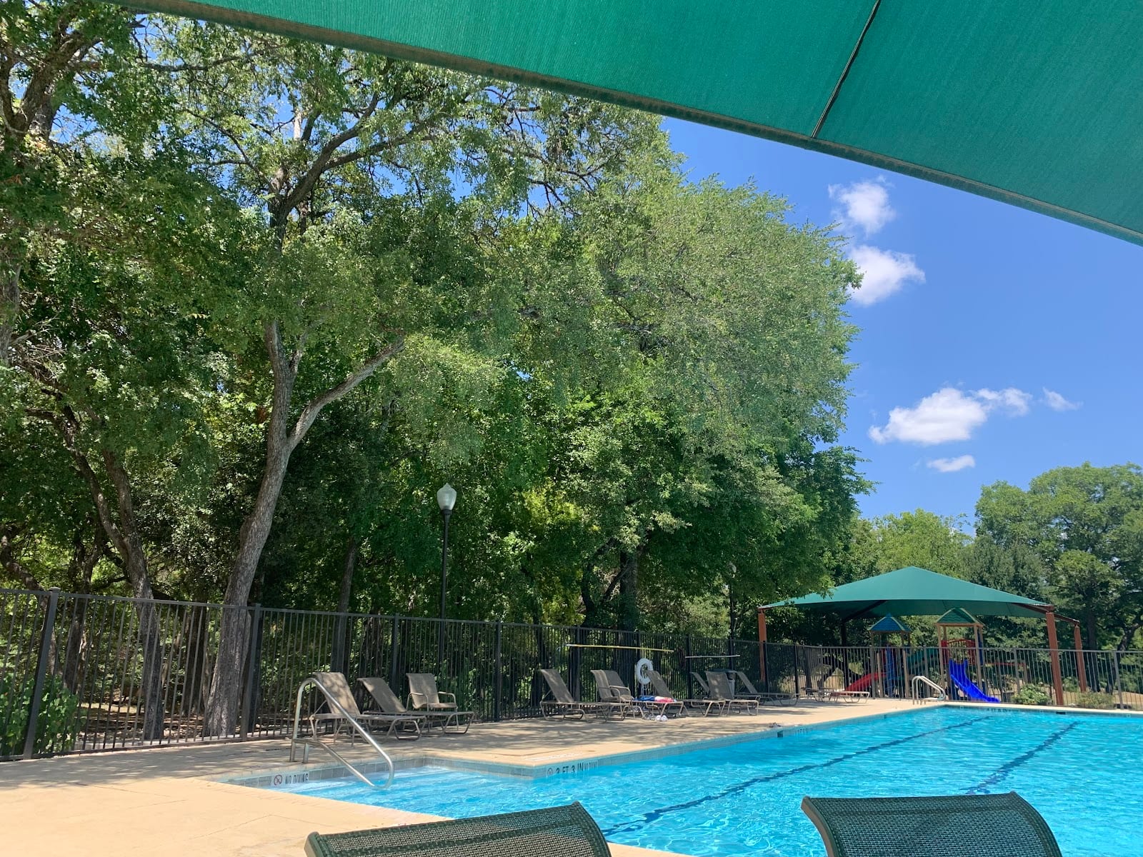 Lake Forest HOA Swimming Pool and Park