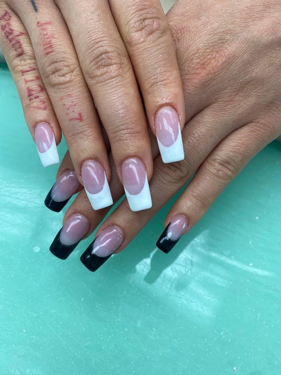 Lakeview Tower Beauty Salon & Nail Spa, photo 3