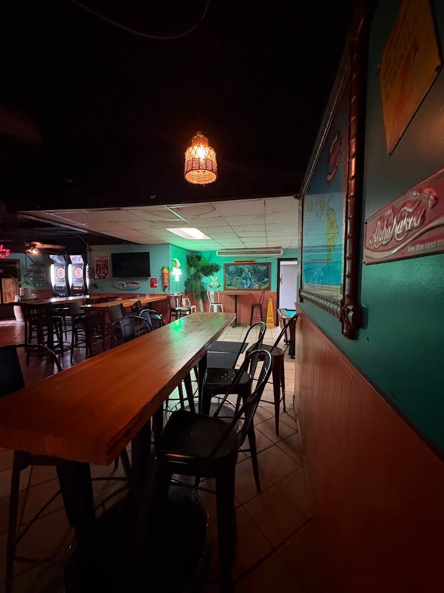 Tropics Island Grill & Ale House, photo 2