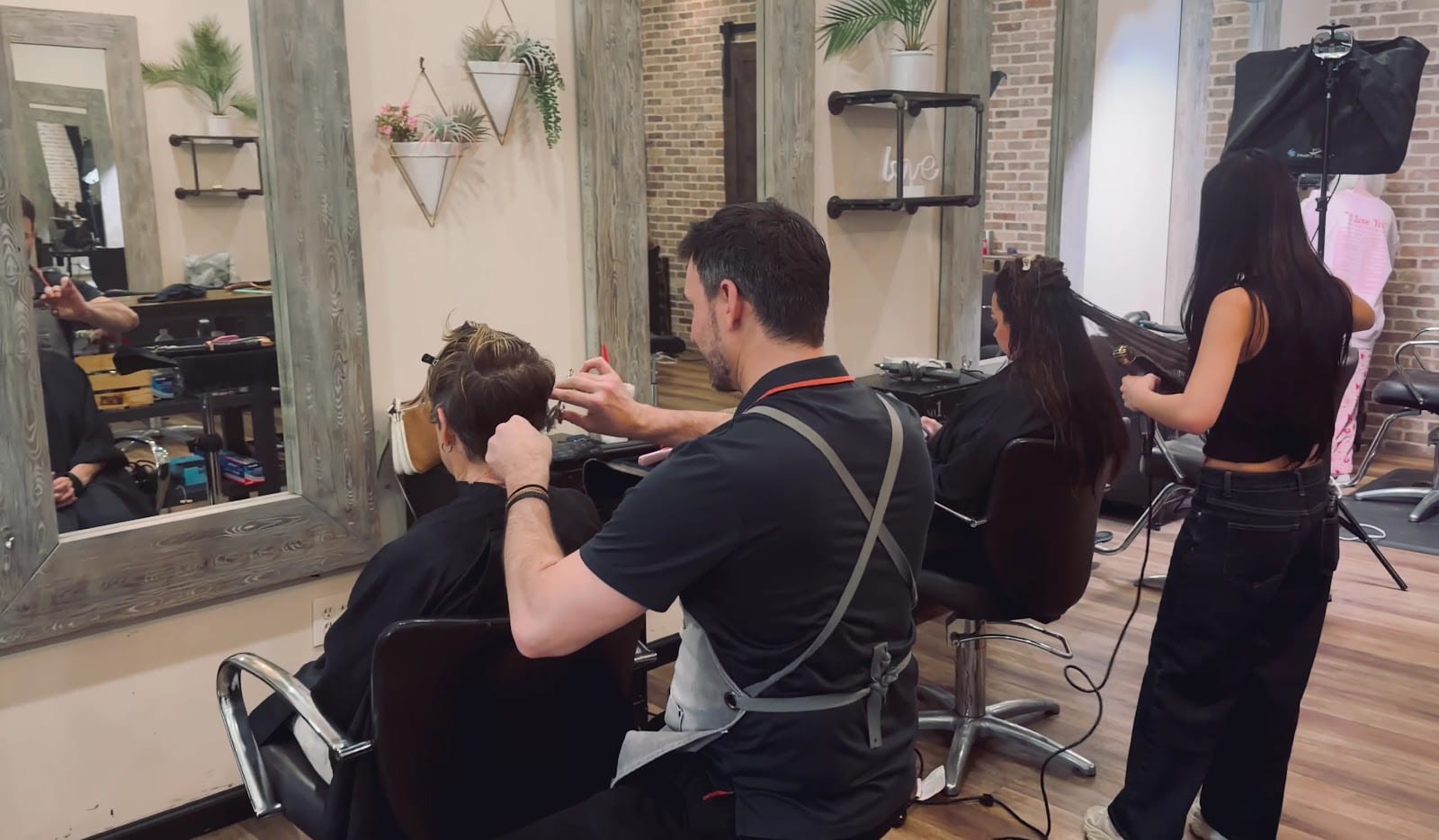 The Parlor Beauty Studio, photo 3