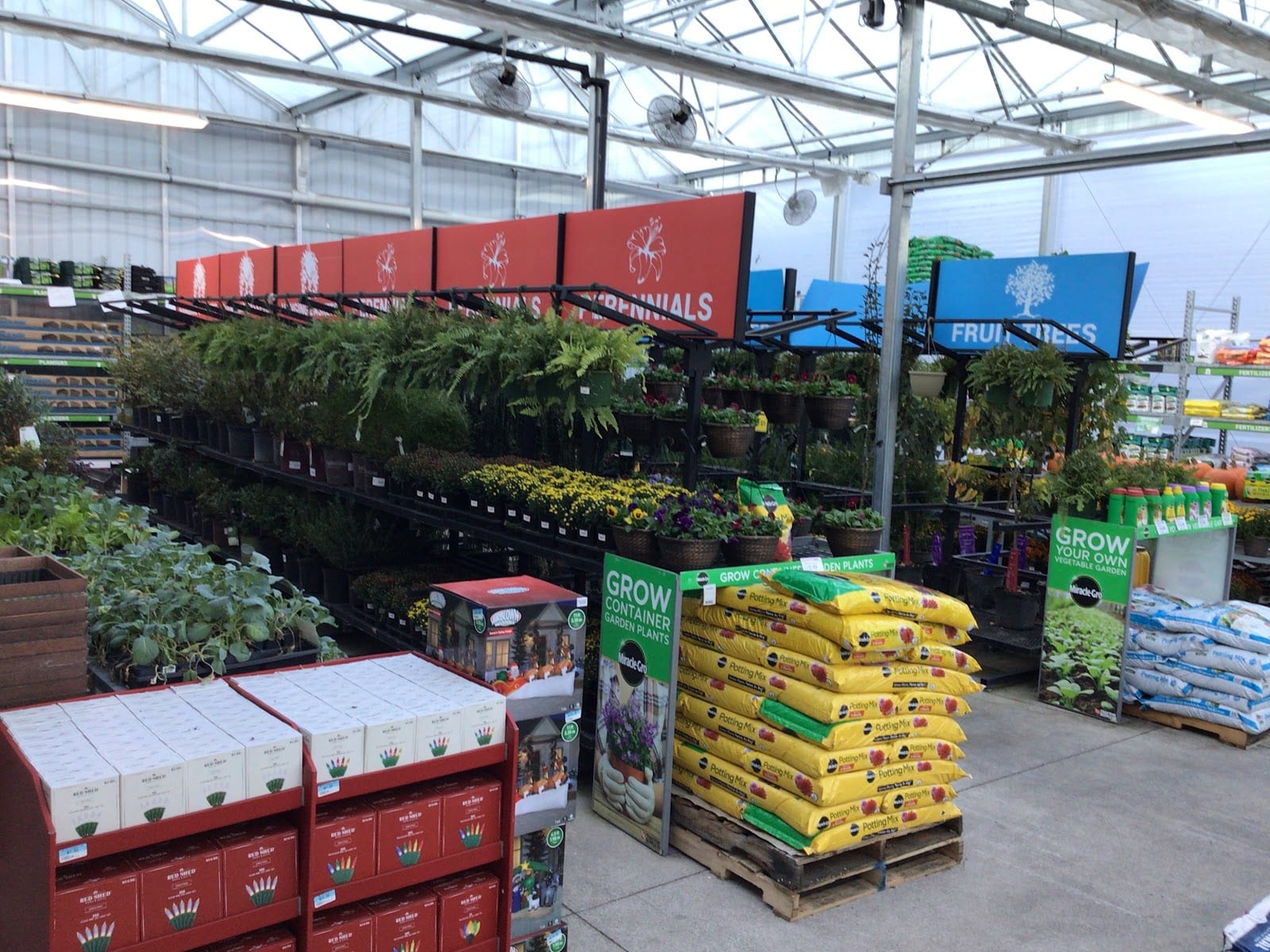 Garden Center at Tractor Supply, photo 3