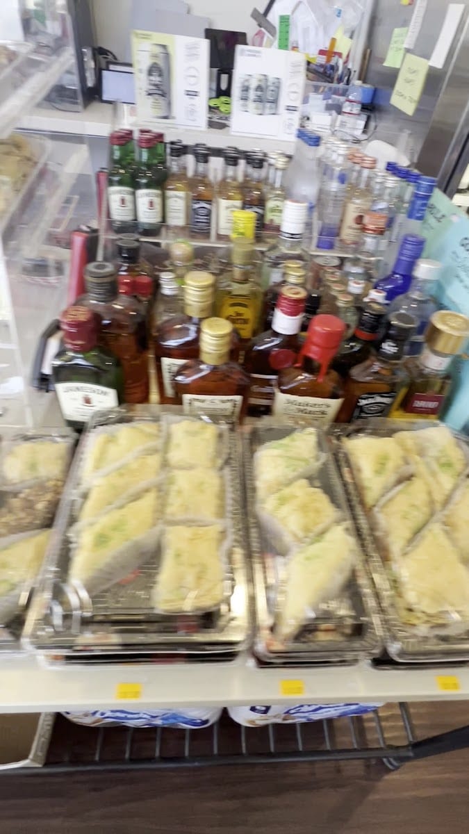 Golden Bear Trading Company, photo 2