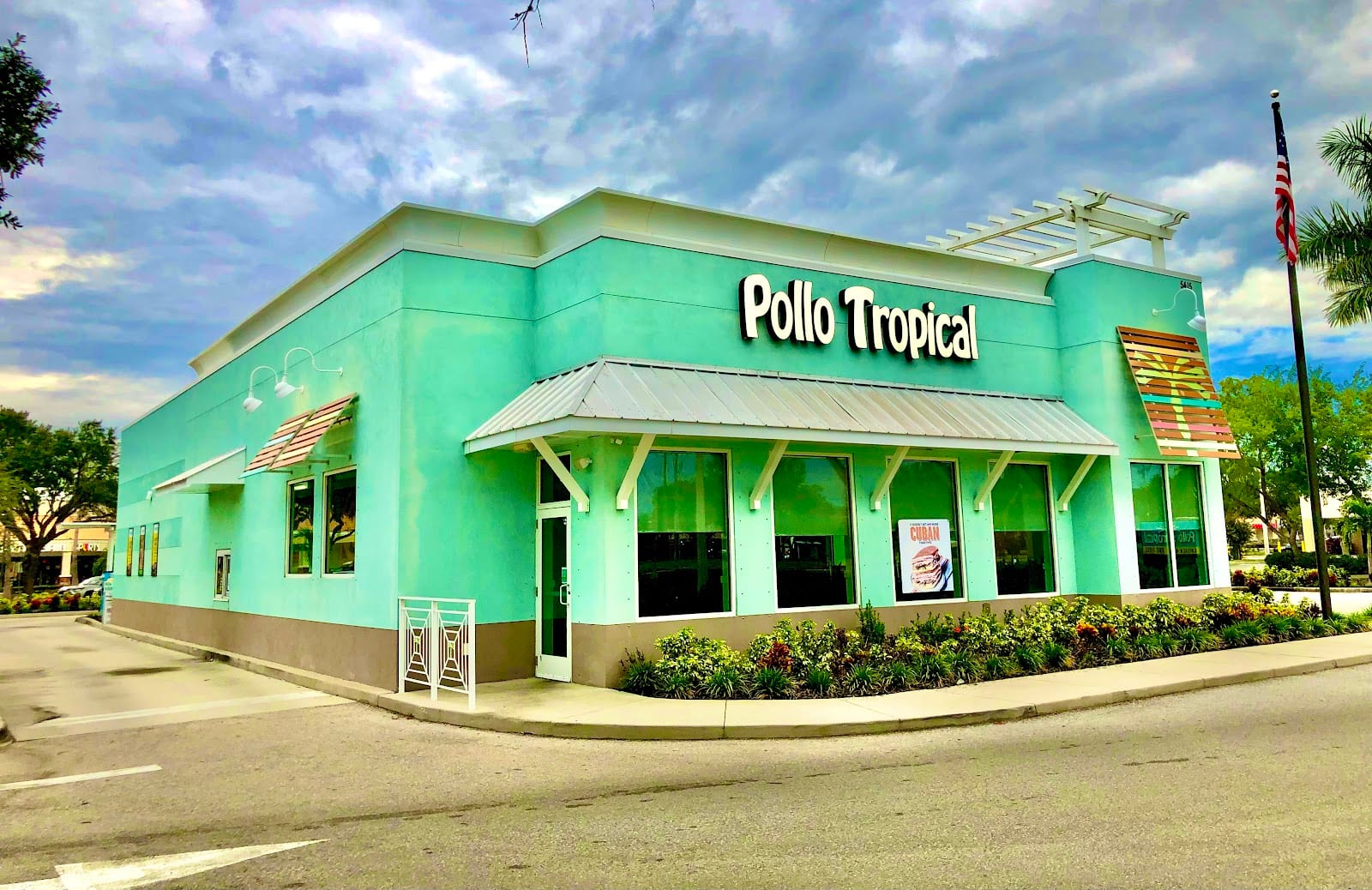 Pollo Tropical, photo 2