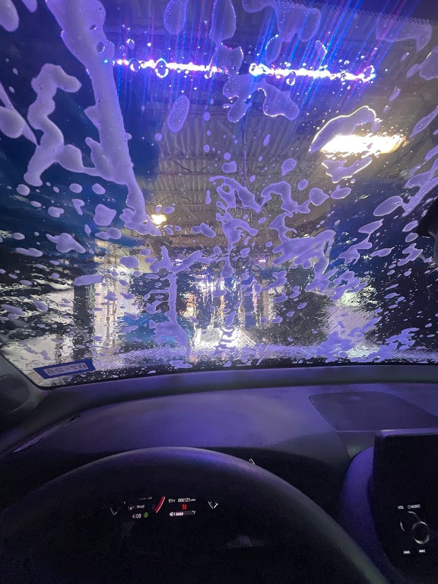 BlueWave Express Car Wash, photo 2