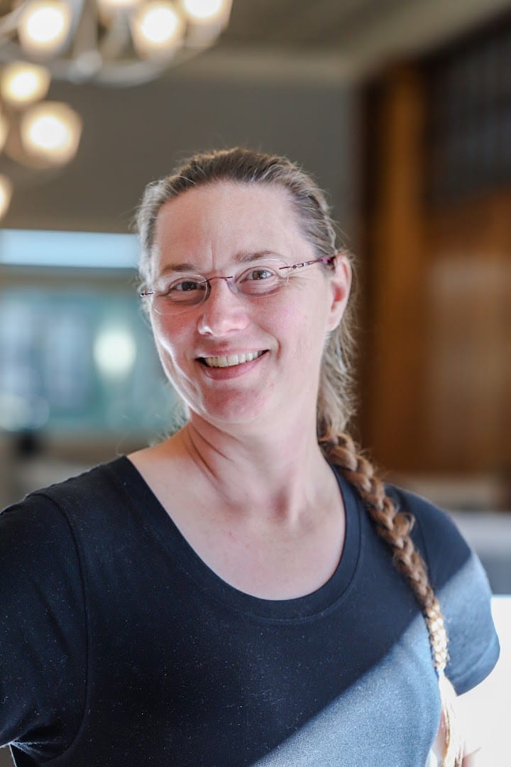 Stephanie Swald, Licensed Real Estate Salesperson, photo 3