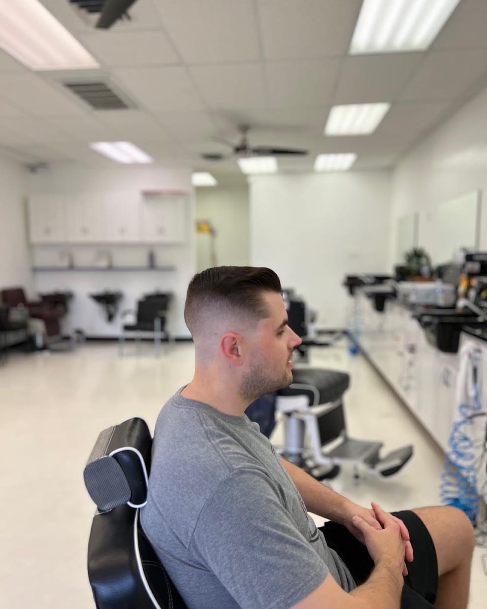 The Good Barber, photo 2