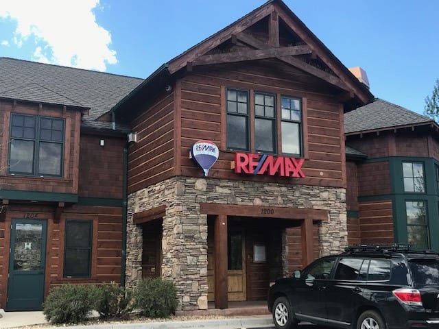RE/MAX Mountain Brokers